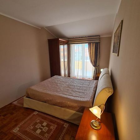 Apartment Sunny Pula Exterior photo