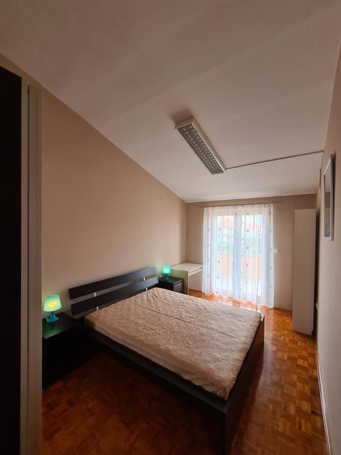 Apartment Sunny Pula Exterior photo