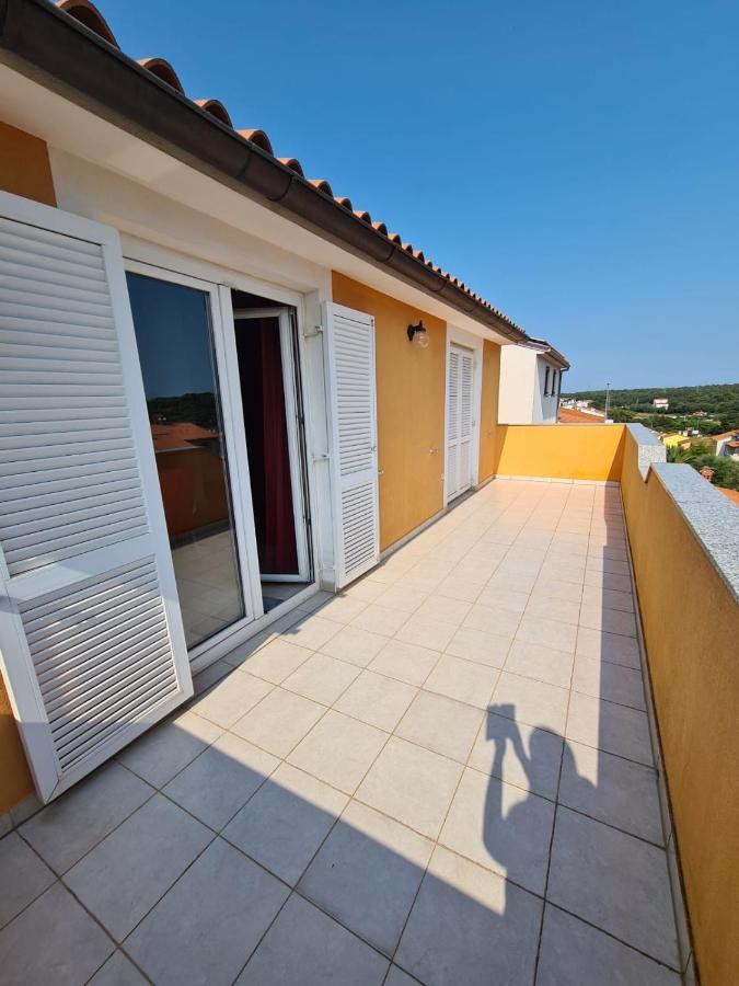 Apartment Sunny Pula Exterior photo